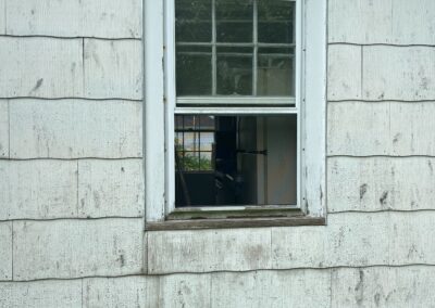 older window in need of replacement